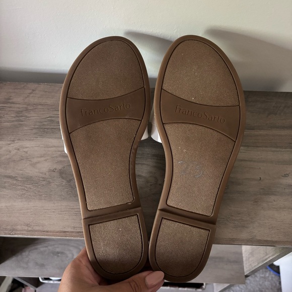 Franco Sarto White Slide Sandals NWOT - Picture 8 of 9